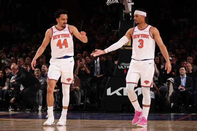 今晚纽约尼克斯备战欧篮联，战术微调细节曝光，震撼外界，更衣室氛围转暖(超凡战队第三季)