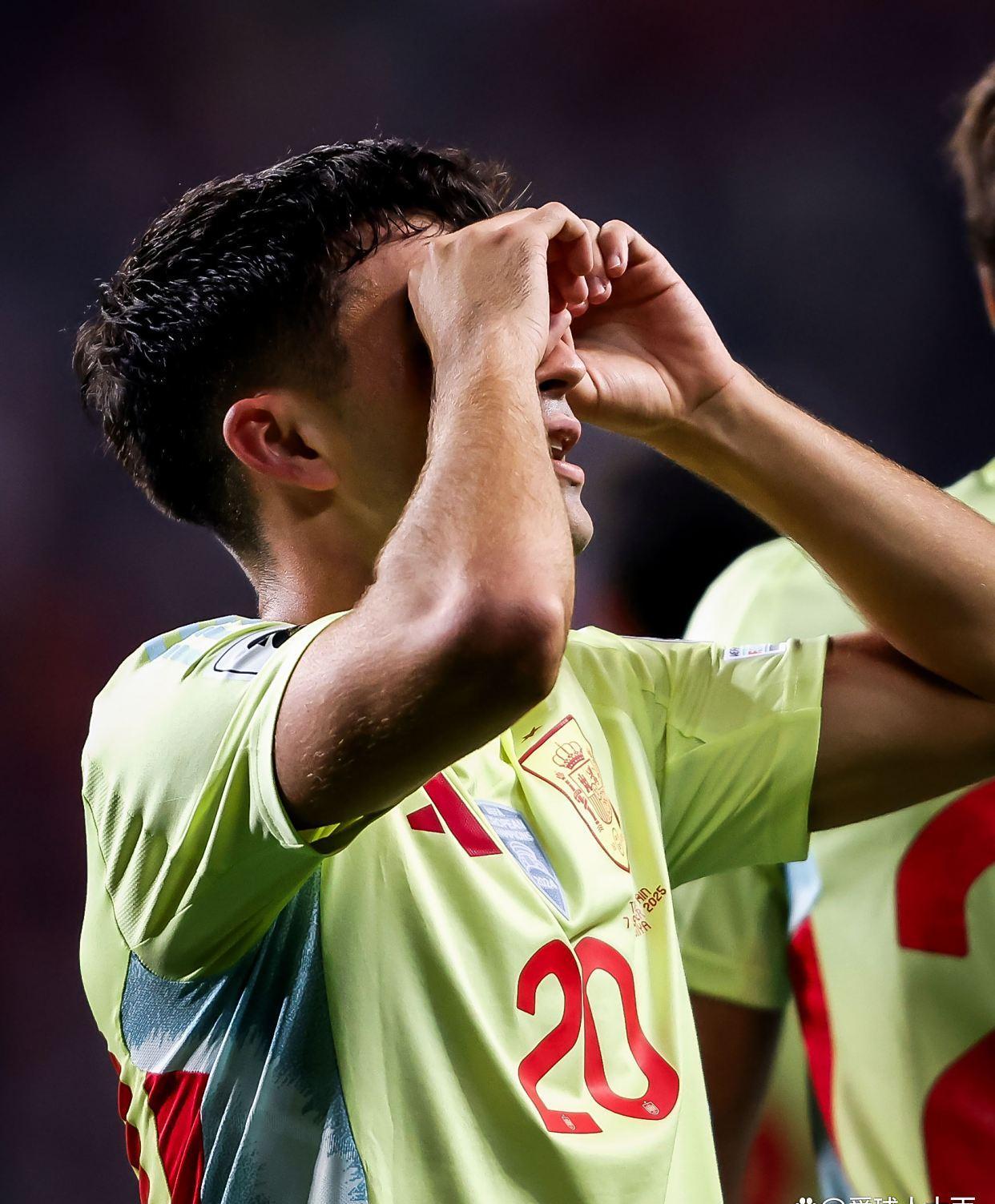 ayx-窗口期马德里竞技强势反弹——荷甲节点到来，引发热议，更衣室氛围转暖