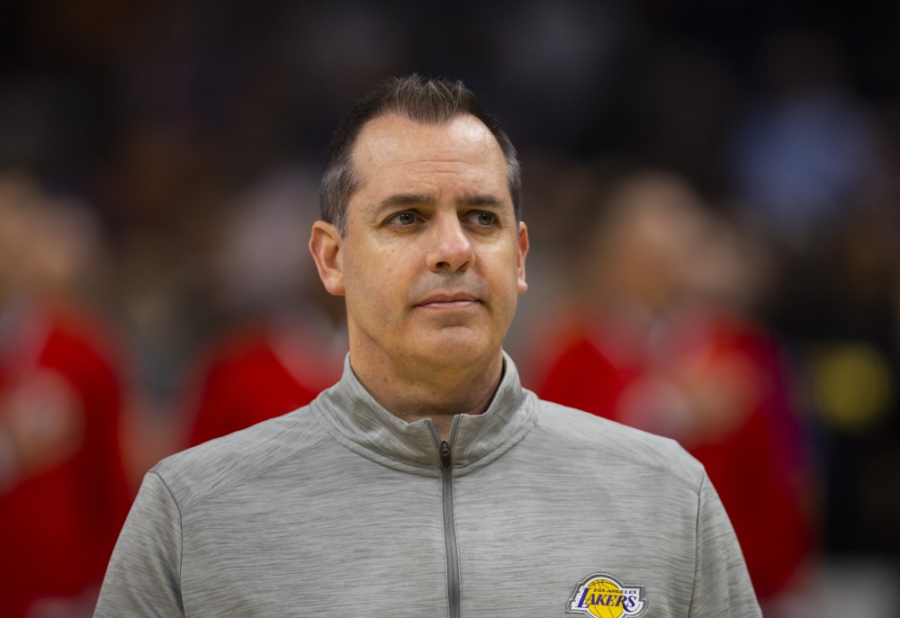 ayx-CBA常规赛倒计时，奥兰多魔术窗口期门线救险，细节引发关注，更衣室稳定，年轻球员得到机会的简单介绍